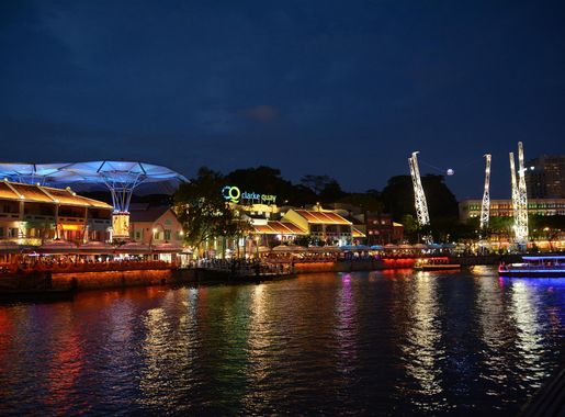 File:Clarke Quay, Singapore, at night - 20150308.jpg - Wikimedia Commons