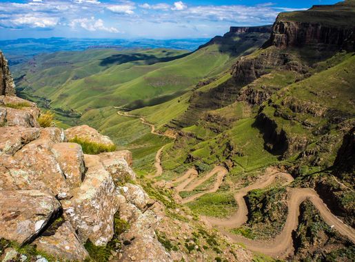 File:Sani Pass heading into Lesotho.jpg - Wikipedia