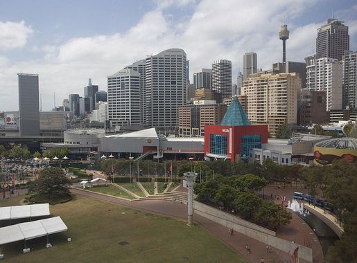 File:Tumbalong Park and Sydney CBD on background - panoramio.jpg -  Wikimedia Commons