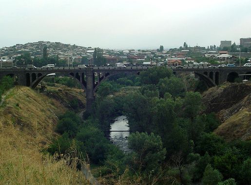 File:Haghtanak bridge.JPG - Wikimedia Commons