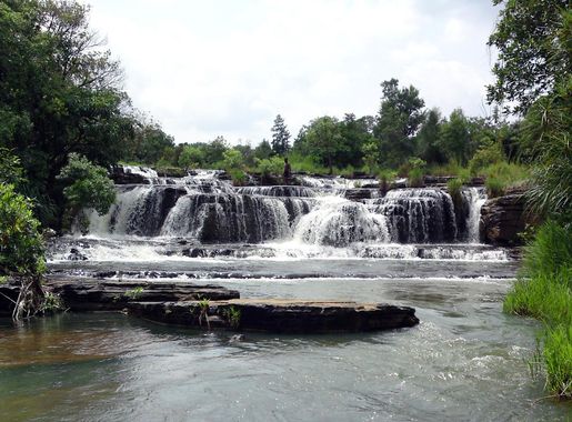 File:Cascades de Karfiguela (12567794645).jpg - Wikipedia