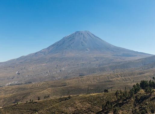 File:Volcán Misti desde Arequipa, Perú, 2015-08-02, DD 03.JPG - Wikipedia