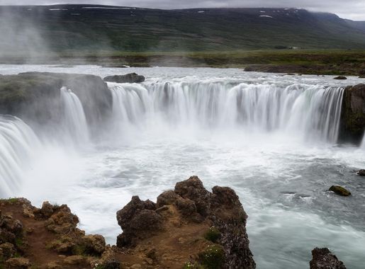 File:Goðafoss Waterfall, Iceland (41405376050).jpg - Wikimedia Commons