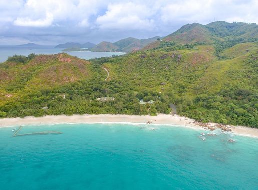 File:Beach Anse Lazio Praslin Seychelles.DNG (38720879125).jpg - Wikimedia  Commons