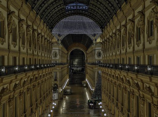 File:Galleria Vittorio Emanuele Interno.jpg - Wikimedia Commons