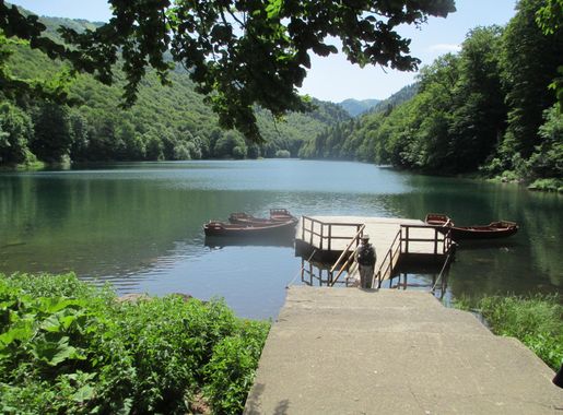 File:Biogradsko jezero (2).JPG - Wikimedia Commons