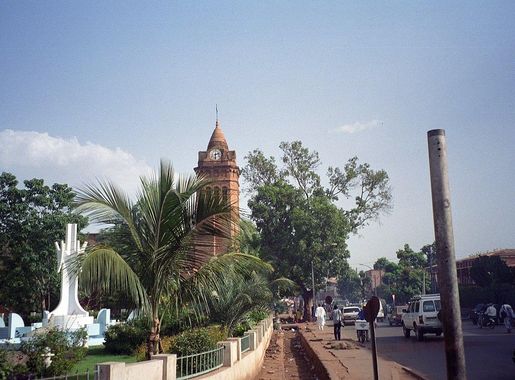 File:Bamako Cathedral.jpg - Wikimedia Commons