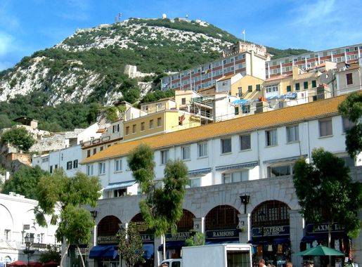 File:Gibraltar, Casemates Square.JPG - Wikimedia Commons