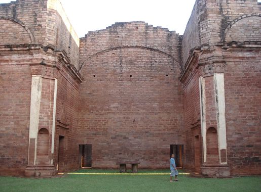 File:Ruinas de Jesús. Altar Mayor.jpg - Wikimedia Commons