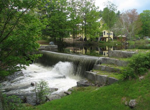 A small dam in the village of Chocorua in Tamworth, New Hampshire image -  Free stock photo - Public Domain photo - CC0 Images