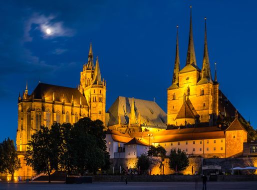 File:Erfurt, Dom und Severikirche.jpg - Wikimedia Commons