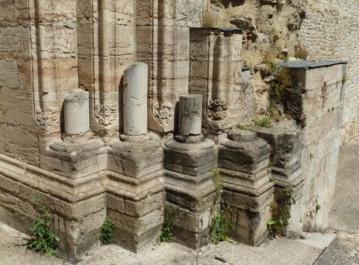 File:Cluny abbey narthex portal left 03.JPG - Wikimedia Commons