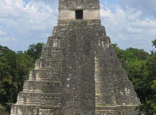 File:Tikal Temple1 2006 08 11.JPG - Wikimedia Commons