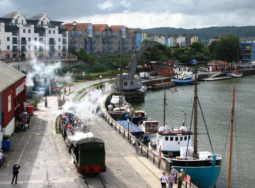 File:Bristol Prince's Wharf - Henbury going to the Create Centre.JPG -  Wikimedia Commons