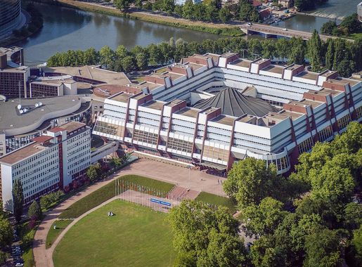 Fichye:Council of Europe Palais de l'Europe aerial view.JPG — Wikipedya
