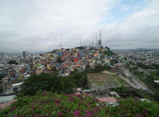Datei:Panorámica Barrio Las Peñas, Guayaquil, Ecuador.jpg – Wikipedia