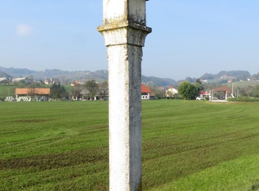 File:Bistrica ob Sotli - plague column.JPG - Wikipedia