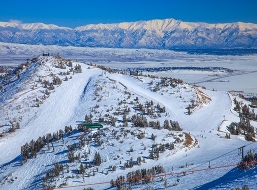 File:Mammoth Mtn ski area (16126219736).jpg - Wikimedia Commons