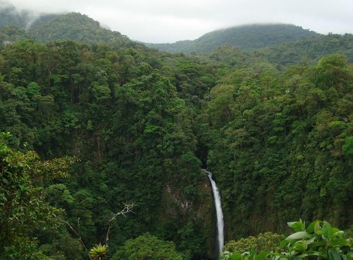 File:La Fortuna waterfall Arenal Costa Rica.JPG - Wikipedia