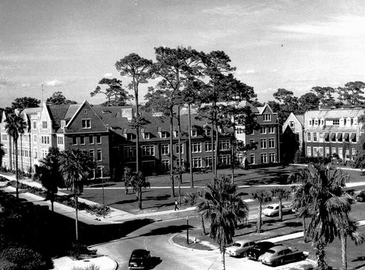 File:Historic University of Florida Campus.jpg - Wikimedia Commons
