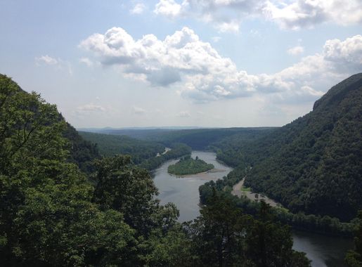 File:2013-08-20 13 26 32 View of the Delaware Water Gap from about 720 feet on  the Mount Tammany Trail.jpg - Wikimedia Commons