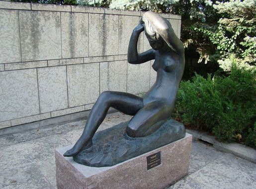 File:Leo Mol Sculpture Garden at Assiniboine Park Winnipeg Manitoba Canada  1 (3).JPG - Wikimedia Commons