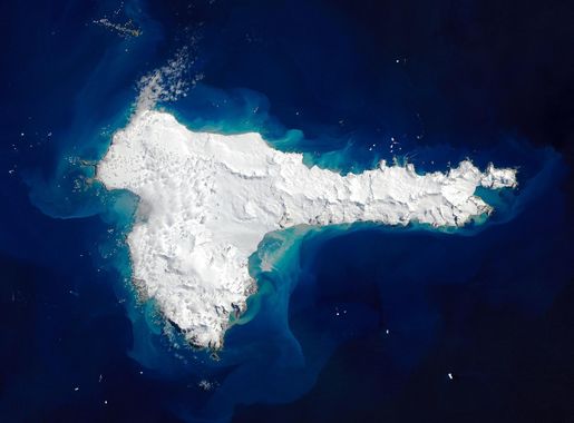 File:Elephant Island by Landsat 8 (cropped).jpeg - Wikipedia