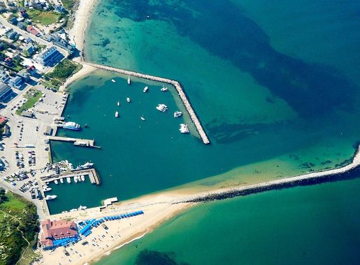 File:Old Harbor, New Shoreham, Block Island, Rhode Island.jpg - Wikimedia  Commons