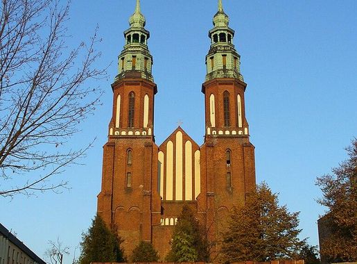 File:Oppeln-cathedral.JPG - Wikimedia Commons