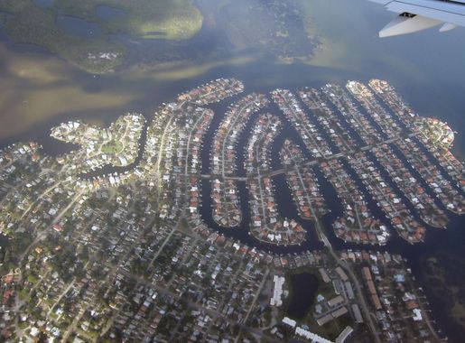 File:Aerial view of Venetian Isles, St Petersburg, Florida.jpg - Wikimedia  Commons