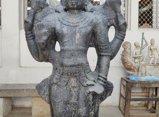 File:Statue at Pondicherry Museum 12.jpg - Wikimedia Commons