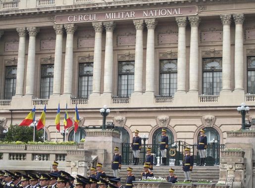 Fișier:Cercul Militar Bucharest Romania.JPG - Wikipedia