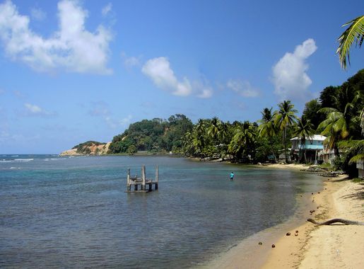 File:Calibishie Beach (Dominica).jpg - Wikimedia Commons