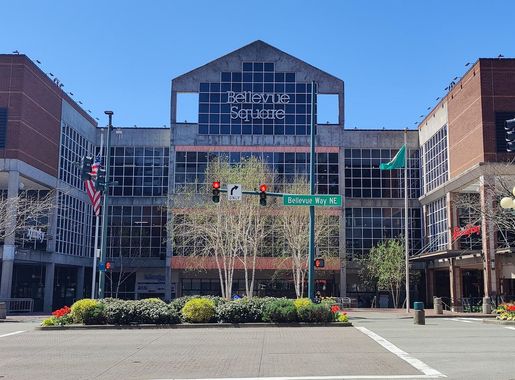 File:Bellevue Square Entrance, April 2023.png - Wikipedia