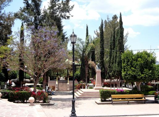 Archivo:Jardin Central San Diego de la Union.jpg - Wikipedia, la  enciclopedia libre