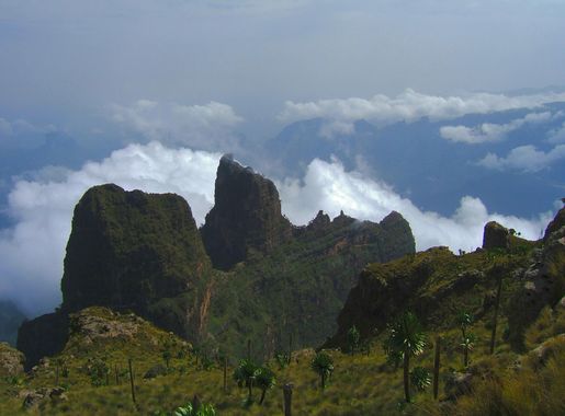 File:Semien Mountains 02.jpg - Wikimedia Commons