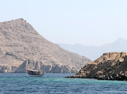 File:Dhow in the fjords of Khasab, Oman - panoramio.jpg - Wikimedia Commons