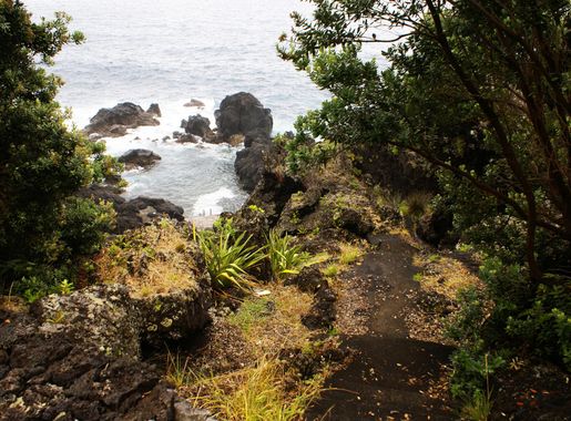File:Zona Balnear e de Lazer das Arinhas, São João, Lajes do Pico.JPG -  Wikimedia Commons