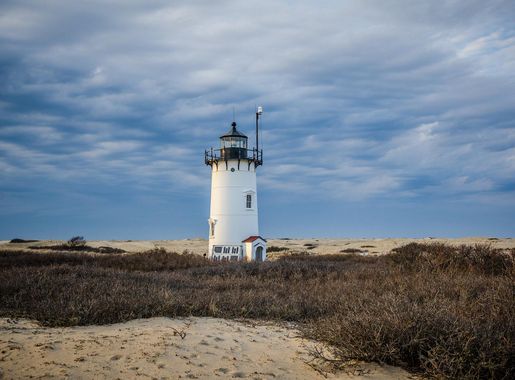 File:Race Point Lighthouse on Cape Cod (14085501664).jpg - Wikimedia Commons