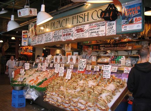 File:Pike Place Fish 1.jpg - Wikimedia Commons