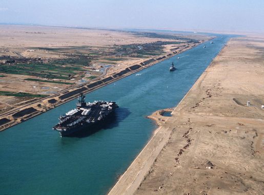 Suez Canal in Egypt image - Free stock photo - Public Domain photo - CC0  Images
