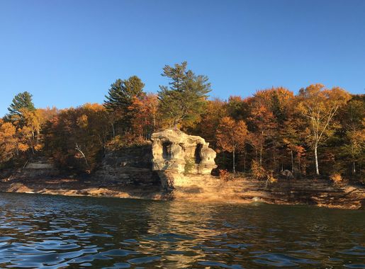 File:Chapel Rock in Fall (d0d97c20-d887-4cce-9d3e-78a8b250aceb).JPG -  Wikimedia Commons