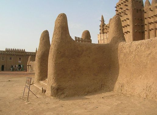File:Old Towns of Djenné-107921.jpg - Wikimedia Commons