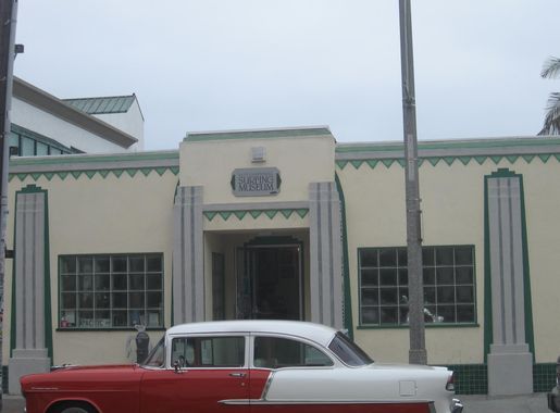 File:Surfingmuseum.jpg - Wikimedia Commons