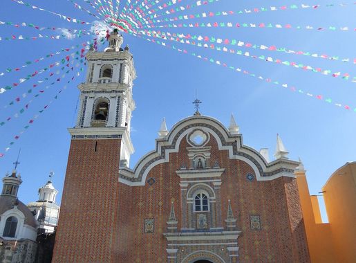 File:Templo de San Bernardino, Tlaxcalancingo, Puebla 03.jpg - Wikimedia  Commons