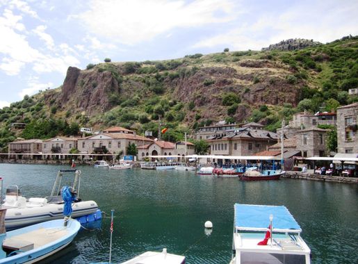 Dosya:Assos Hafen.JPG - Vikipedi