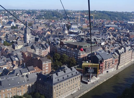 File:Namur - Téléphérique de la citadelle de Namur (A075).JPG - Wikimedia  Commons