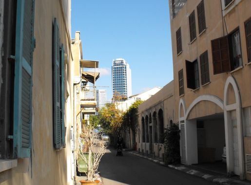 File:Tel Aviv-Yafo - Neve Tzedek (15080896485).jpg - Wikimedia Commons