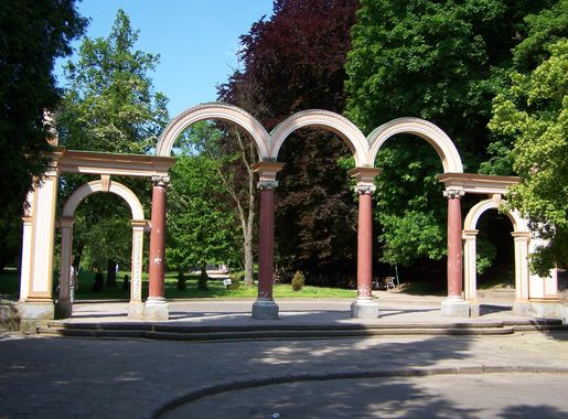 Файл:Lwów - Park Stryjski - Brama 01.JPG — Вікіпедія