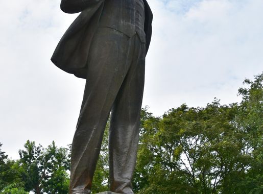 Tập tin:Lenin Park, Hanoi (1) (37781145944).jpg – Wikipedia tiếng Việt